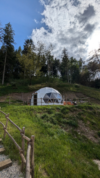 EdenCamp glamping dome Presolana esterni