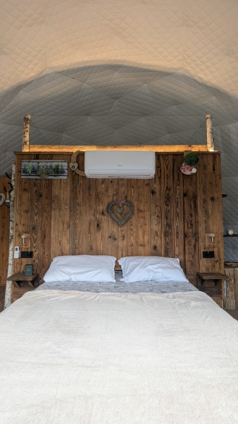 EdenCamp glamping dome Presolana letto matrimoniale