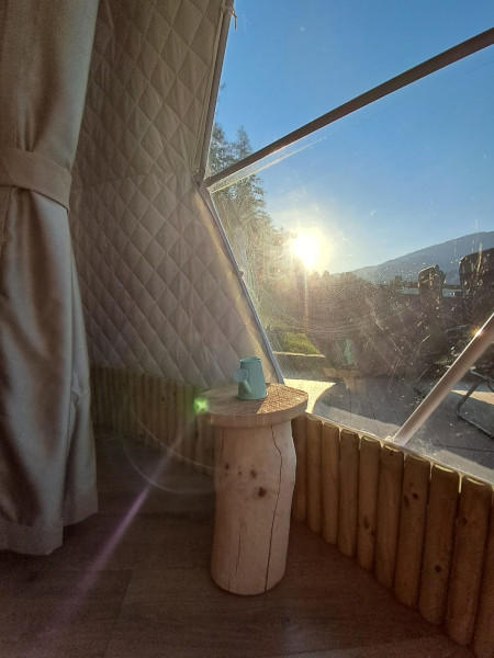 EdenCamp.it bubble glamping pod Presolana vista panoramica da dentro